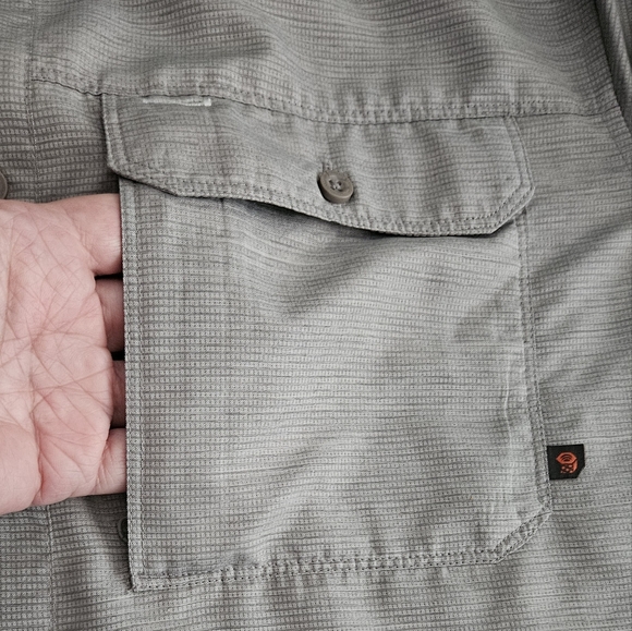 Mountain Hardware Medium Gray Canyon Button Up Long Sleeve Performance S… - Picture 9 of 16